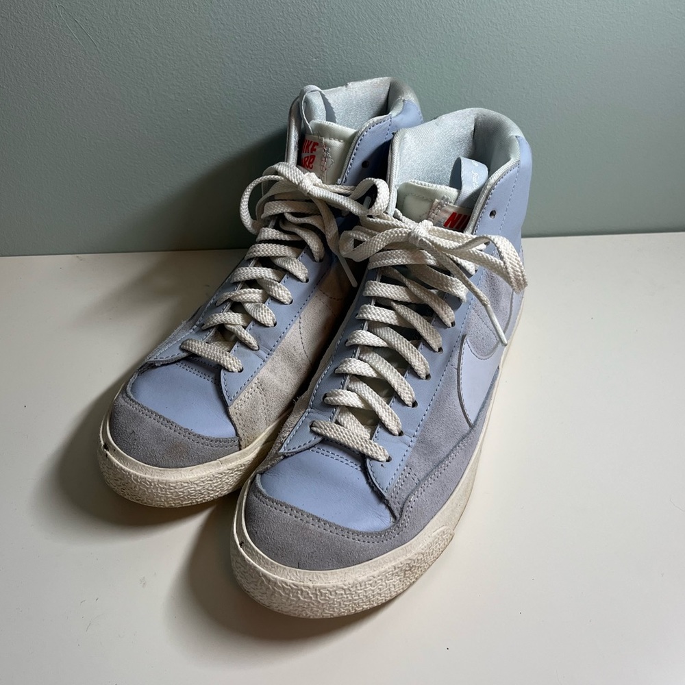 Nike Blazer Mid ‘77 Women’s Size 8